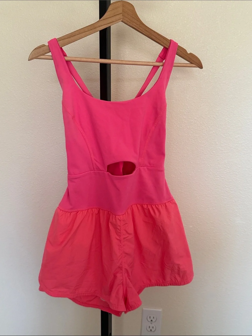 Free people 🌻Cutout Romper - Picture 3 of 13